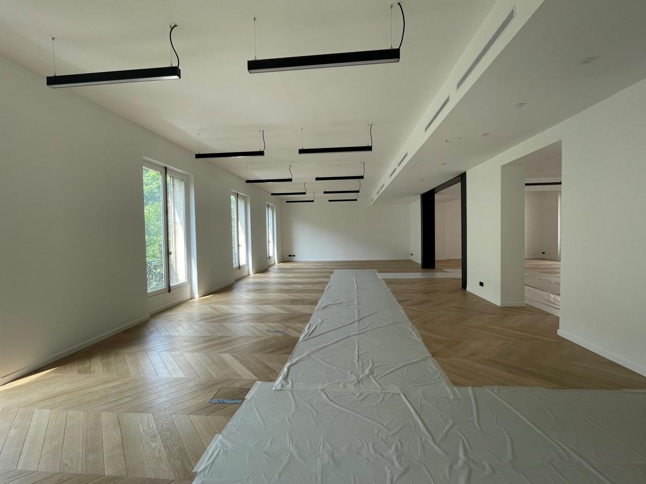 Bureau Paris 381m² Location bureau Paris OLBUR2425089 1